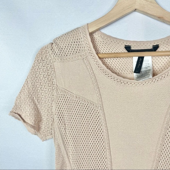 BCBGMaxAzria Bare Light Pink Knit Short Sleeve Blouse M - Picture 3 of 4